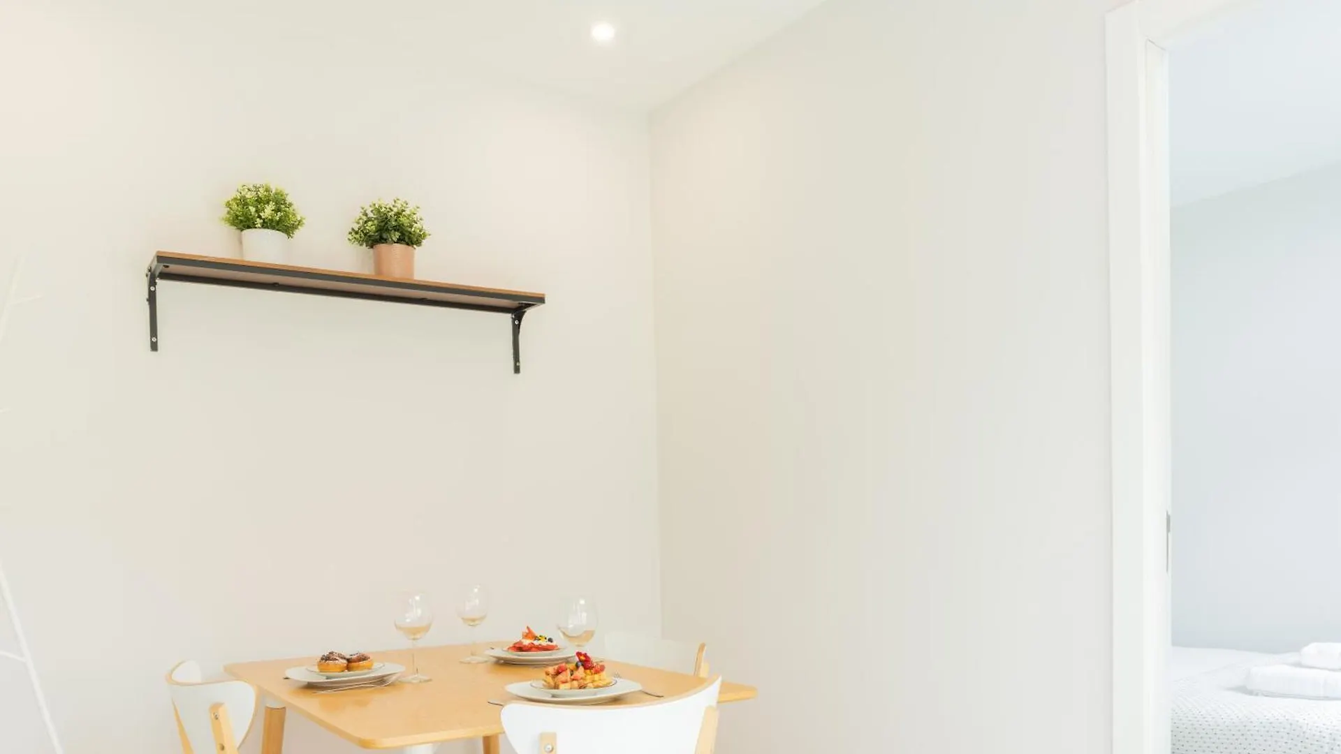 Lapa Charm Apartments With Patio Lisbon Portugal
