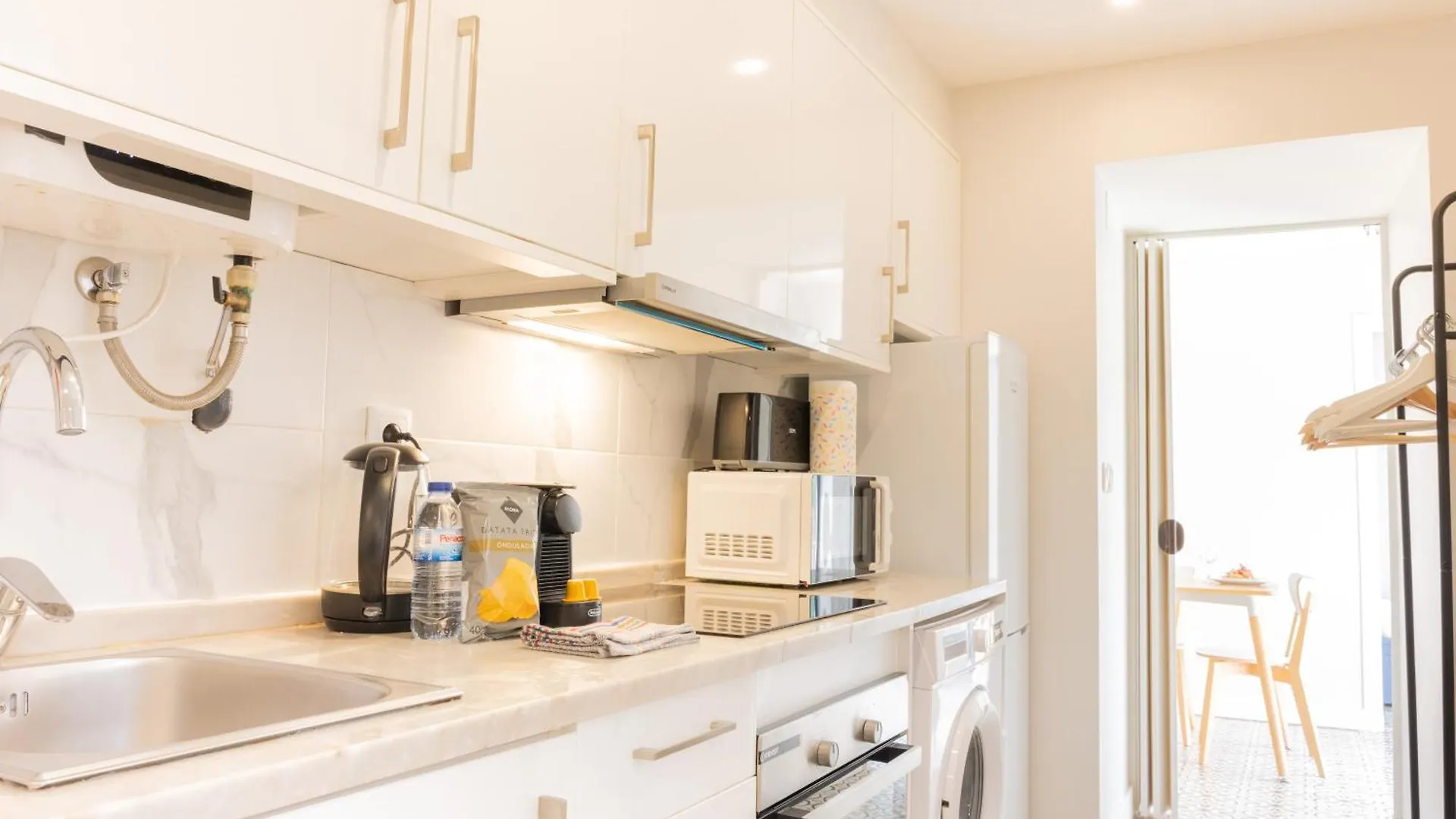 Lapa Charm Apartments With Patio Lisbon